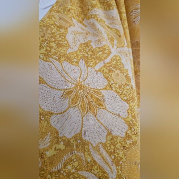 Cupcakes & Cashmere Yellow Floral Sleeveless Top - Picture 5 of 6